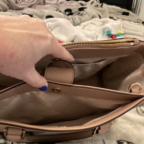 Micheal Kors - Picture 6 of 8